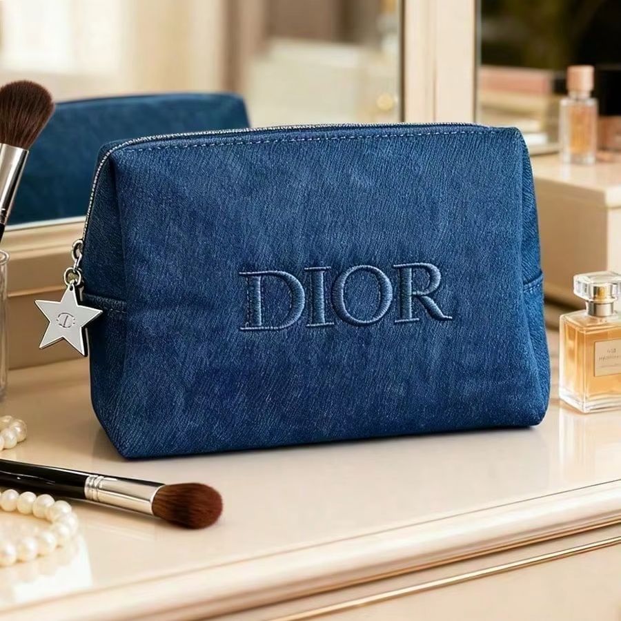 กระเป๋าเครื่องสำอาง Dior สีเดน - Beauty Makeup Dior บทวิจารณ์และราคา