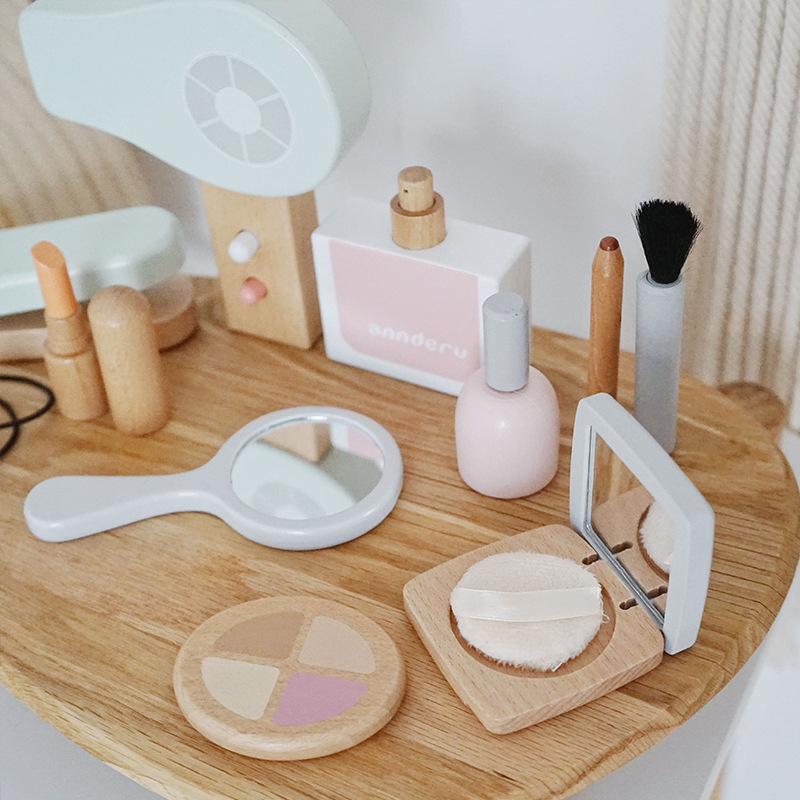 ชุดของเล่นแต่งหน้าจำลองไม้สำหร - Beauty Makeup Kids บทวิจารณ์และราคา