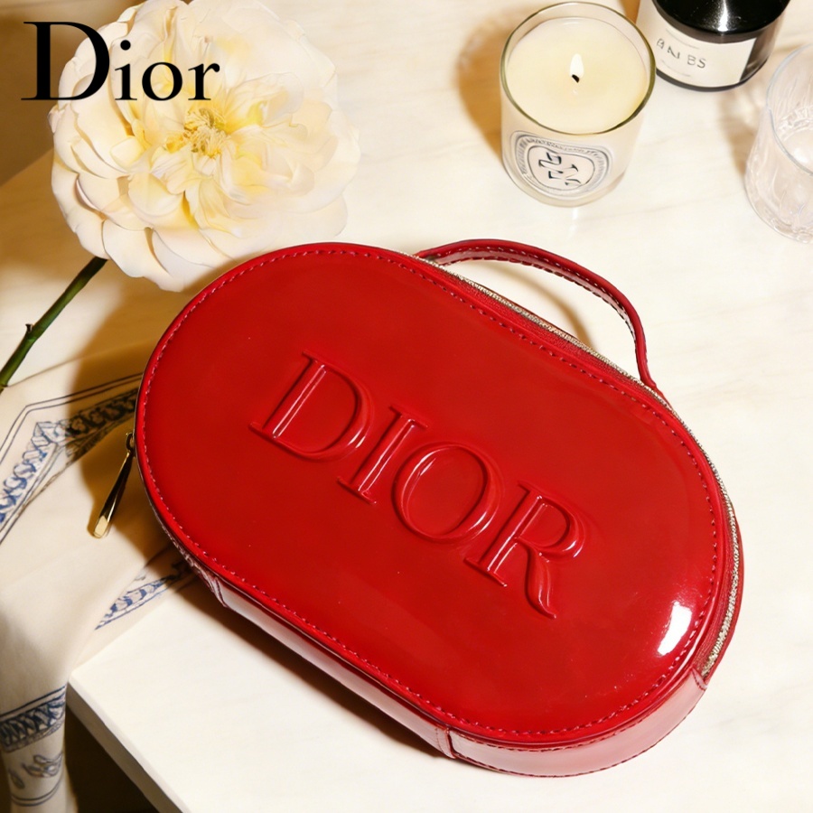 กระเป๋า Dior Dior’s Bag Luxury - Beauty Makeup Dior บทวิจารณ์และราคา